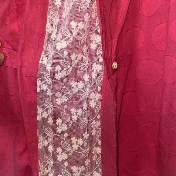 Isabella Sinclair Roll Sleeve Blouse Lace Insert Back Shirt Size Medium Pink - Picture 9 of 9